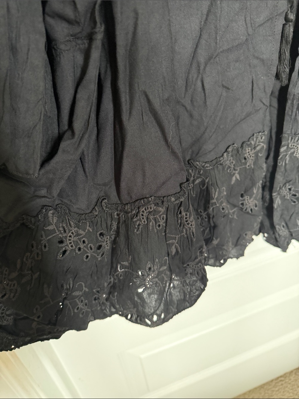 NWT Raviya Black Tiered Crochet-Trim Cover Up - Picture 7 of 8